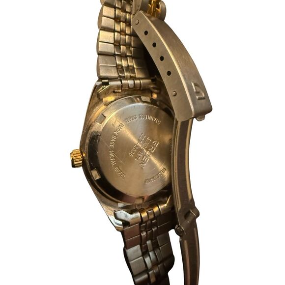 Gruen 3ATM - 100' 237-1874 Water Resistant Quartz Two Tone Watch Untested - Picture 3 of 4